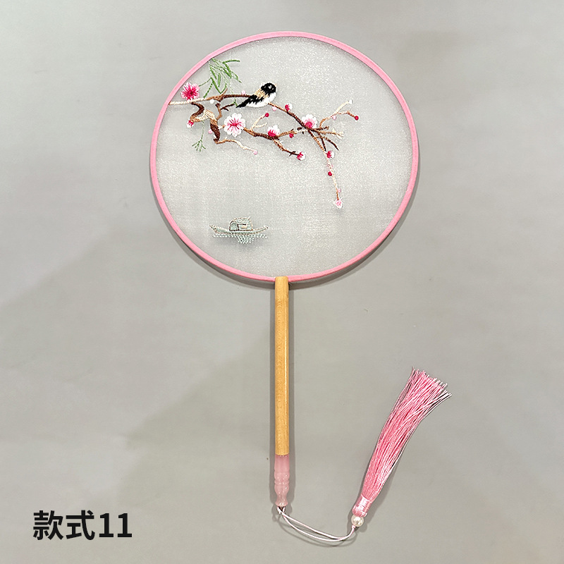 Abanico de grupo bordado Abanico redondo clásico Abanico de palacio Hanfu chino Estilo antiguo Mango largo Borla Cheongsam Ventilador de baile de seda transparente