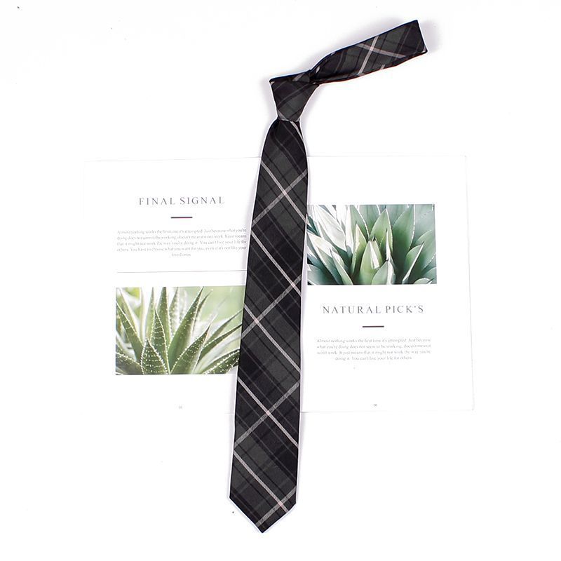 Cravată neagră cu model floral pentru guler, papion unisex_voghion.com