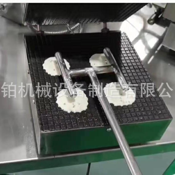 粘稠浆烘培蛋卷机 地瓜饼制作机器 国铂机械自动注浆顺畅不漏浆