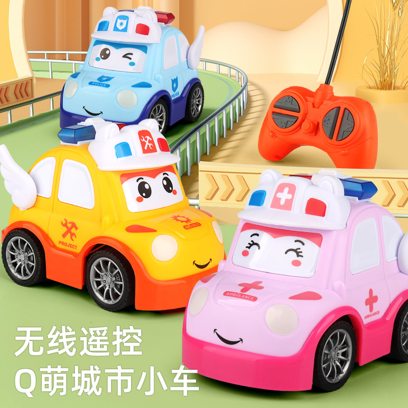 Control remoto inalámbrico de cuatro vías para niños transfronterizos Q lindo coche de dibujos animados con control remoto ligero coche de juguete coche de niño Venta caliente