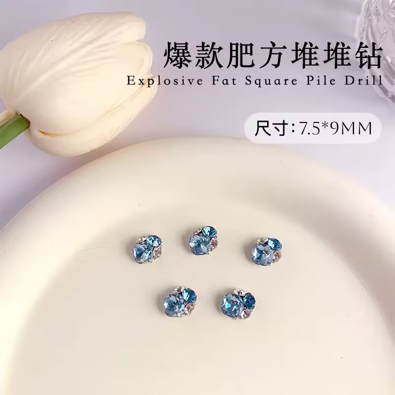 小さな高品質の太い四角いフラッシュダイヤモンドボールネイルアートジュエリースーパーフラッシュ小さな太い四角い完成品パイルクリスタルネイルアクセサリー|undefined