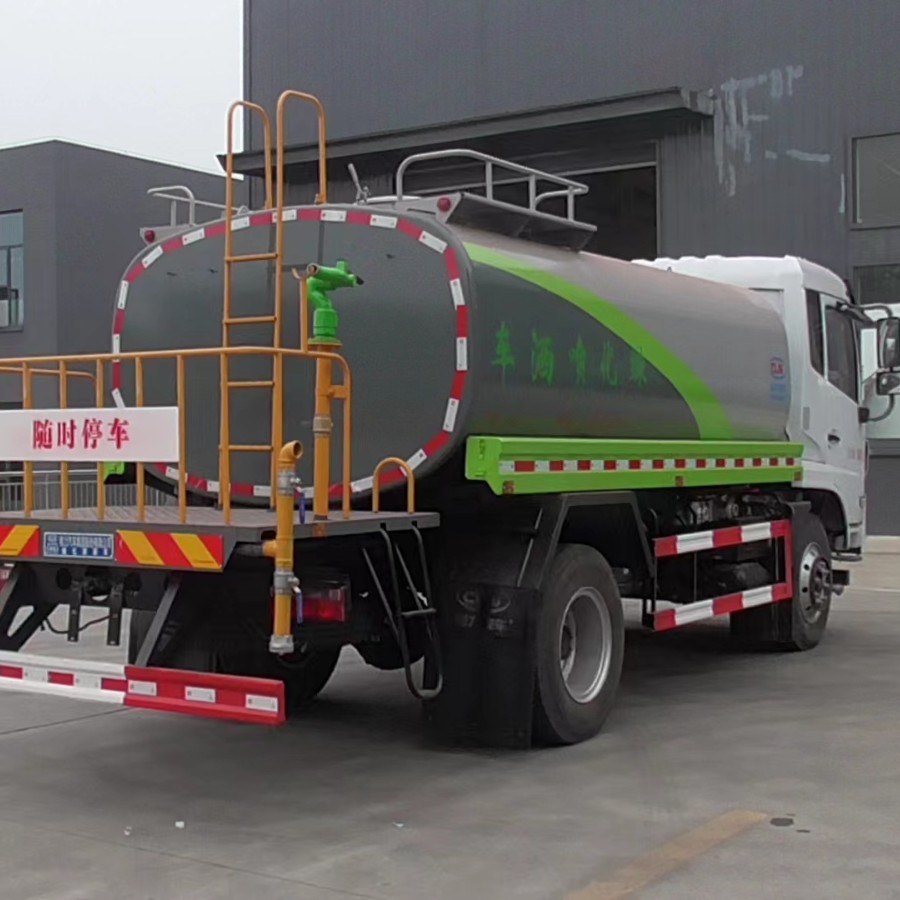 东风福瑞卡F9洒水车 12方绿化喷洒车 罐体封头自动焊洒水车外贸出