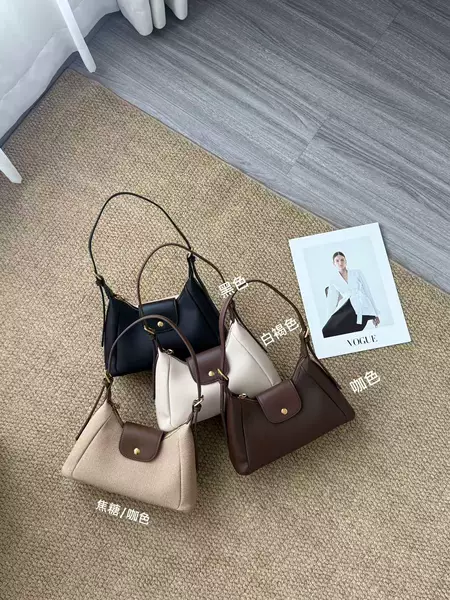 2026 New Niche Waterproof Handheld Lunch Bag for Commuting and Leisure, Longxiang Dumpling Bag, Single-Shoulder Crossbody Women's Bag