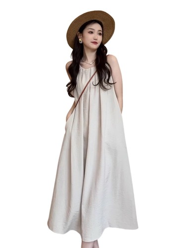 Women's Sleeveless Backless Dress Summer 2025 New Beach Vacation High-End V-Neck Straps Beach Long Skirt