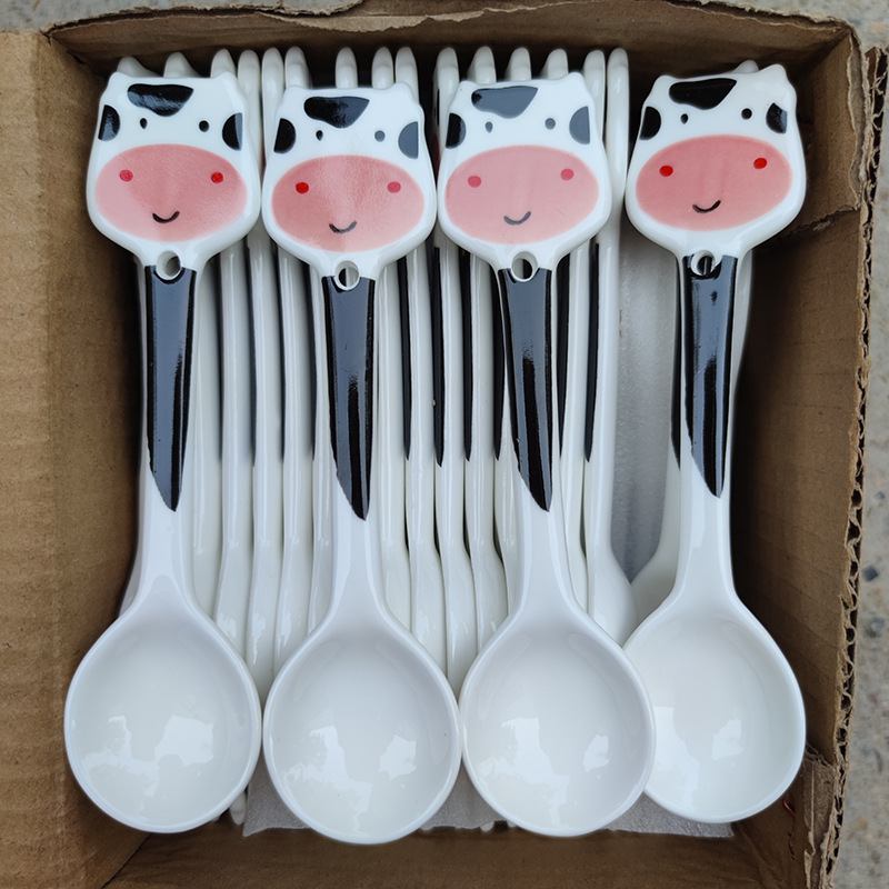 Inswind de alto valor facial lindo dibujo animado cuchara de mango largo cuchara de bebés cuchara de cerámica casera cuchara de café creativa