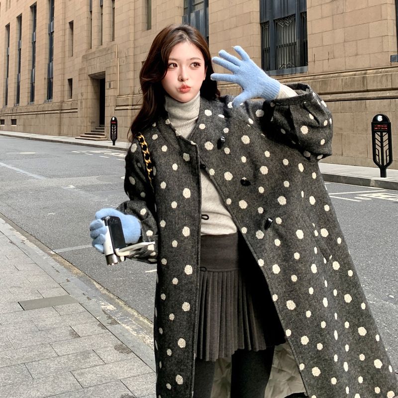Real Shot of Gray French-Style Elegant Color-Block Embroidered Woolen down Jacket 2025 Winter Vintage Warm Mid-Length Coat