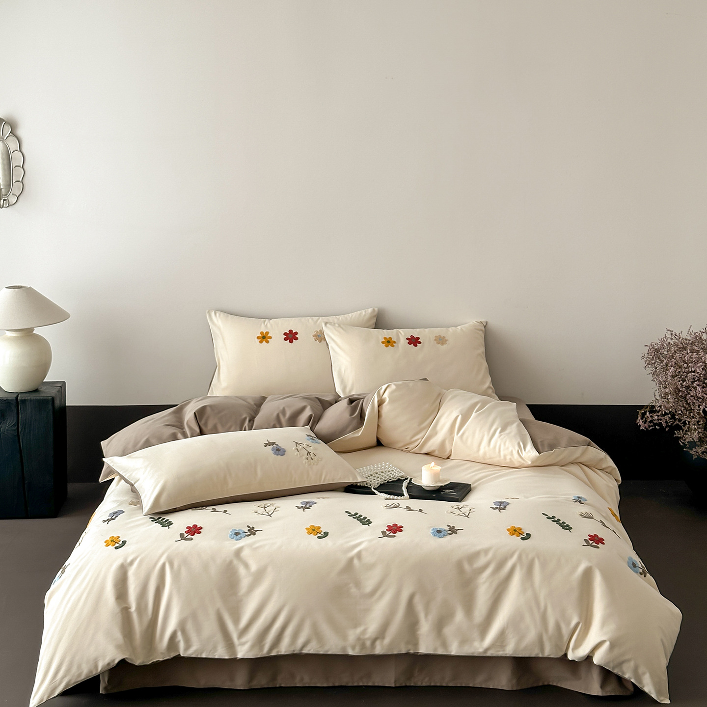 Brushed Cotton Four-piece Bedding Set For Autumn And Winter_voghion.com