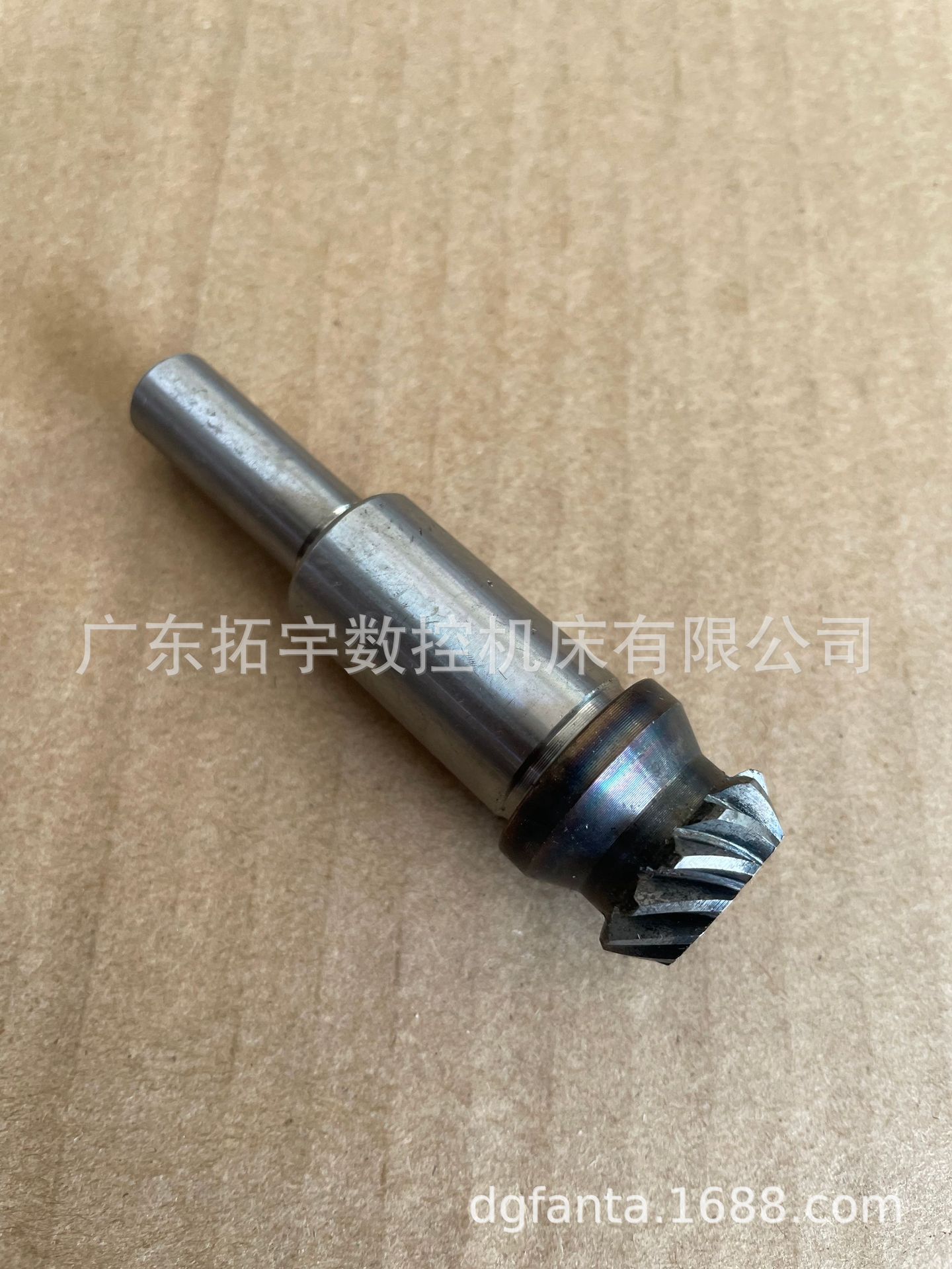 台湾立式摇臂铣床机头零配件B3+4+9涡轮架进给伞齿轮轴蜗杆轴新机