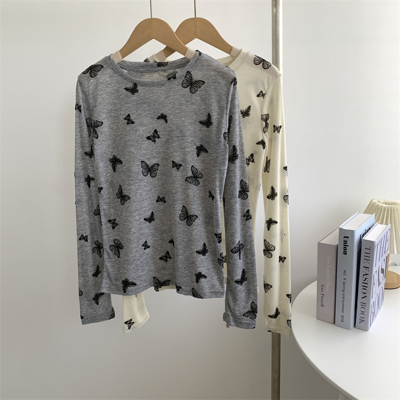 Long-sleeve with a round collar