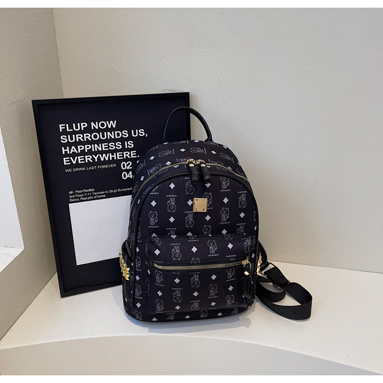 A cute little bear backpack for female college students in 2025, a new fashionable and trendy backpack with a large capacity undefined