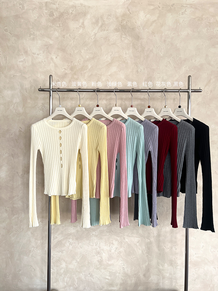 UNITY モードドーパミン中空デザインウールニット底シャツ初秋ホットガールスリムセーター女性のための