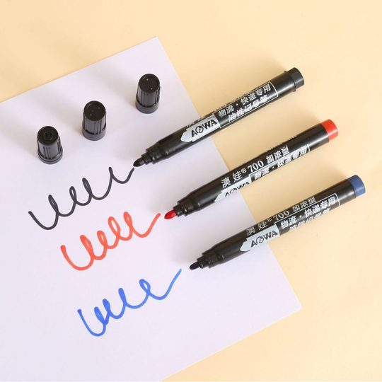 Spot wholesale bulk Aowa 700 oily marker black red blue waterproof ink does not fade marker