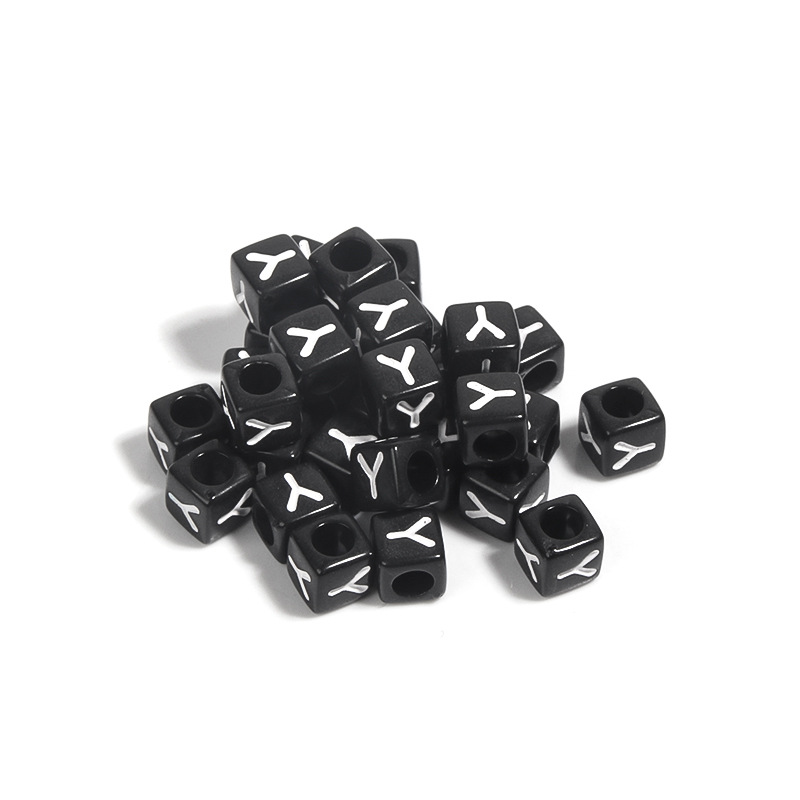 100 / paquete de acrílico fondo negro cuadrado letras blancas 26 letras individuales gotas de aceite cuentas DIY accesorios de cadena de teléfono móvil image 31
