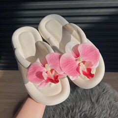 新しいインターネット有名人 ins 胡蝶蘭ビーチサンダル女性のための海辺ノンスリップビーチスリッパ厚底サンダル女性の夏のアウターウェア eva