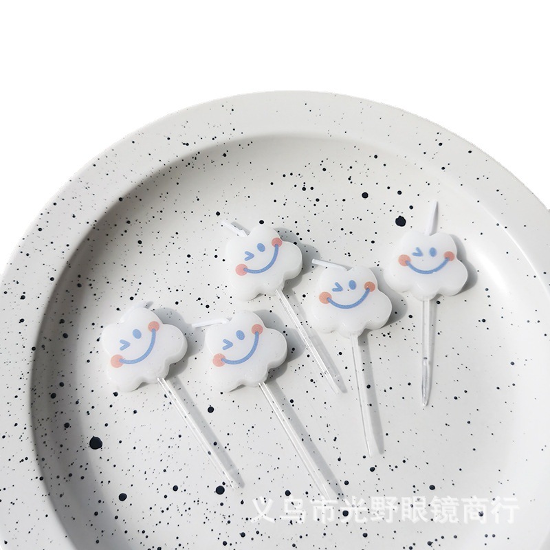 Wholesale cartoon birthday candle holiday party cake decoration baking supplies cute creative cartoon cloud candle