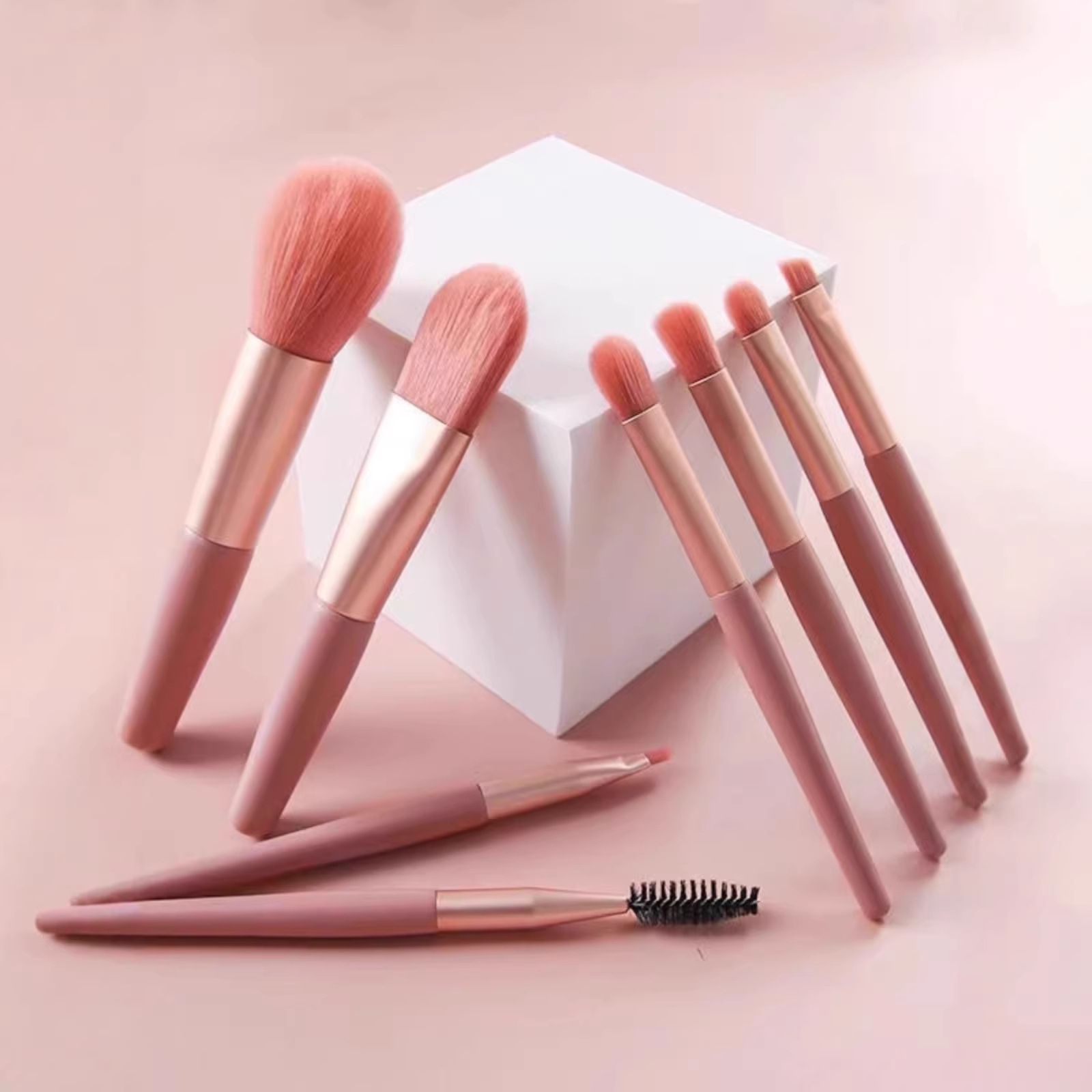 Mini 8 macarón cepillo de maquillaje de pelo suave portátil para principiantes blush cepillo de sombra de ojos un conjunto de cepillo de maquillaje image 3