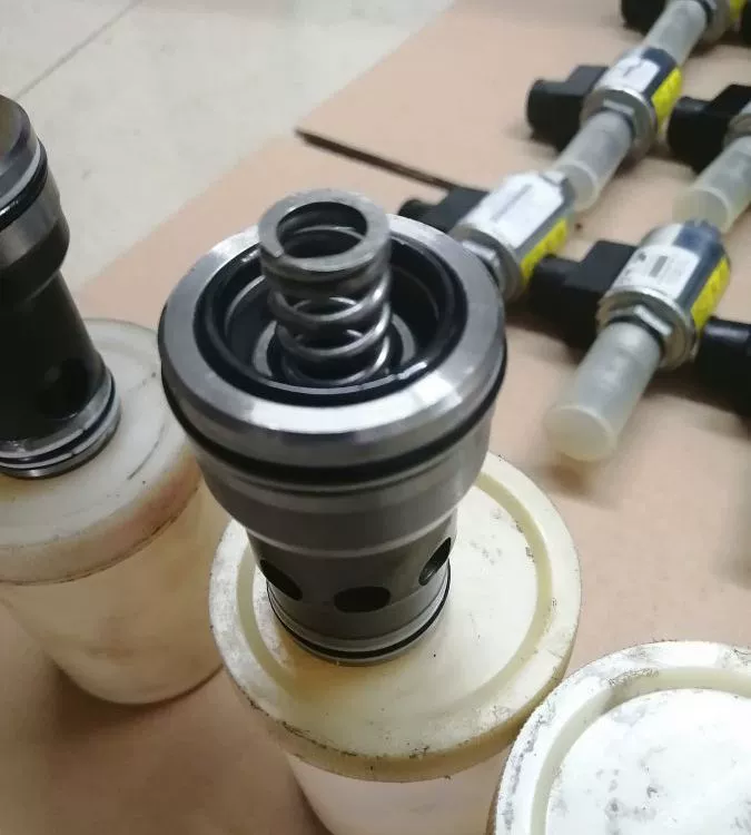 Гибочный станок с ЧПУ, клапан для наполнения жидкостью PV50, подключаемый полный масляный клапан PV32, гидравлический клапан Taiken TWOWAY SVF50