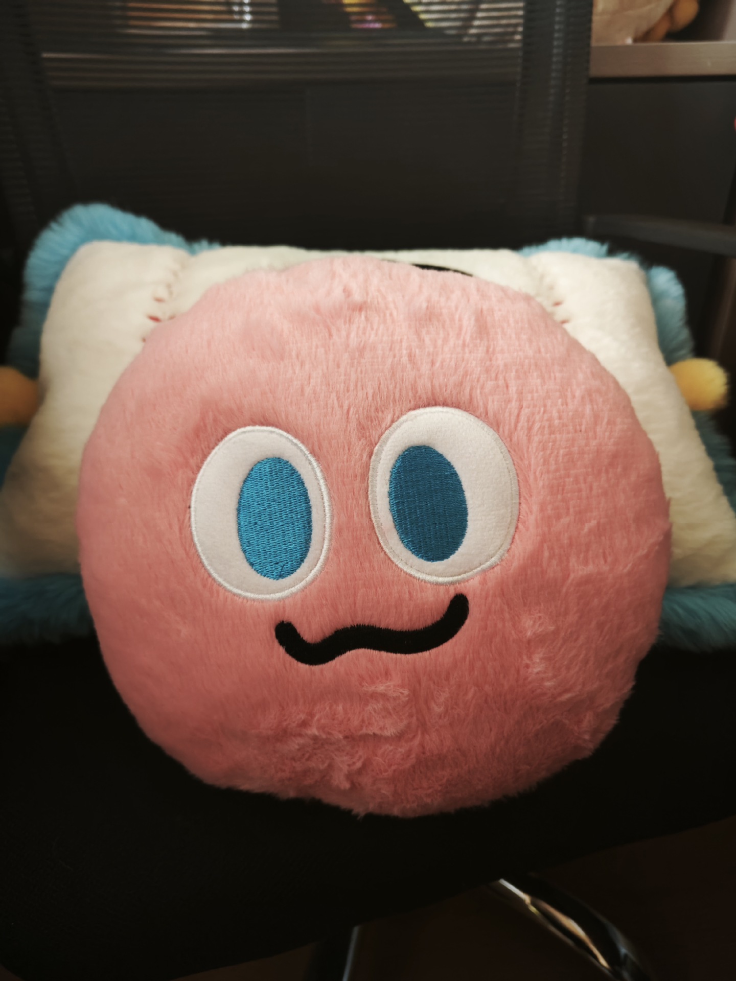 Pink Emoticon Pack, Cute Cartoon Car Headrest, Car Neck Pillow, In-Car Cushion, Pillow