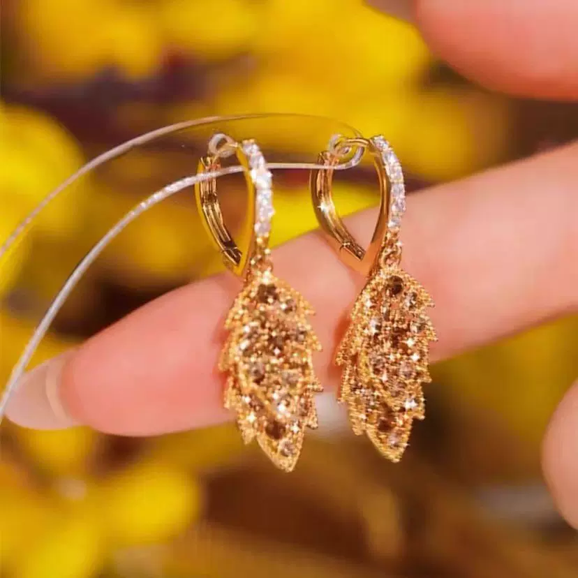 2024年新款树叶满钻超闪设计小众时尚百搭耳坠气质女耳饰