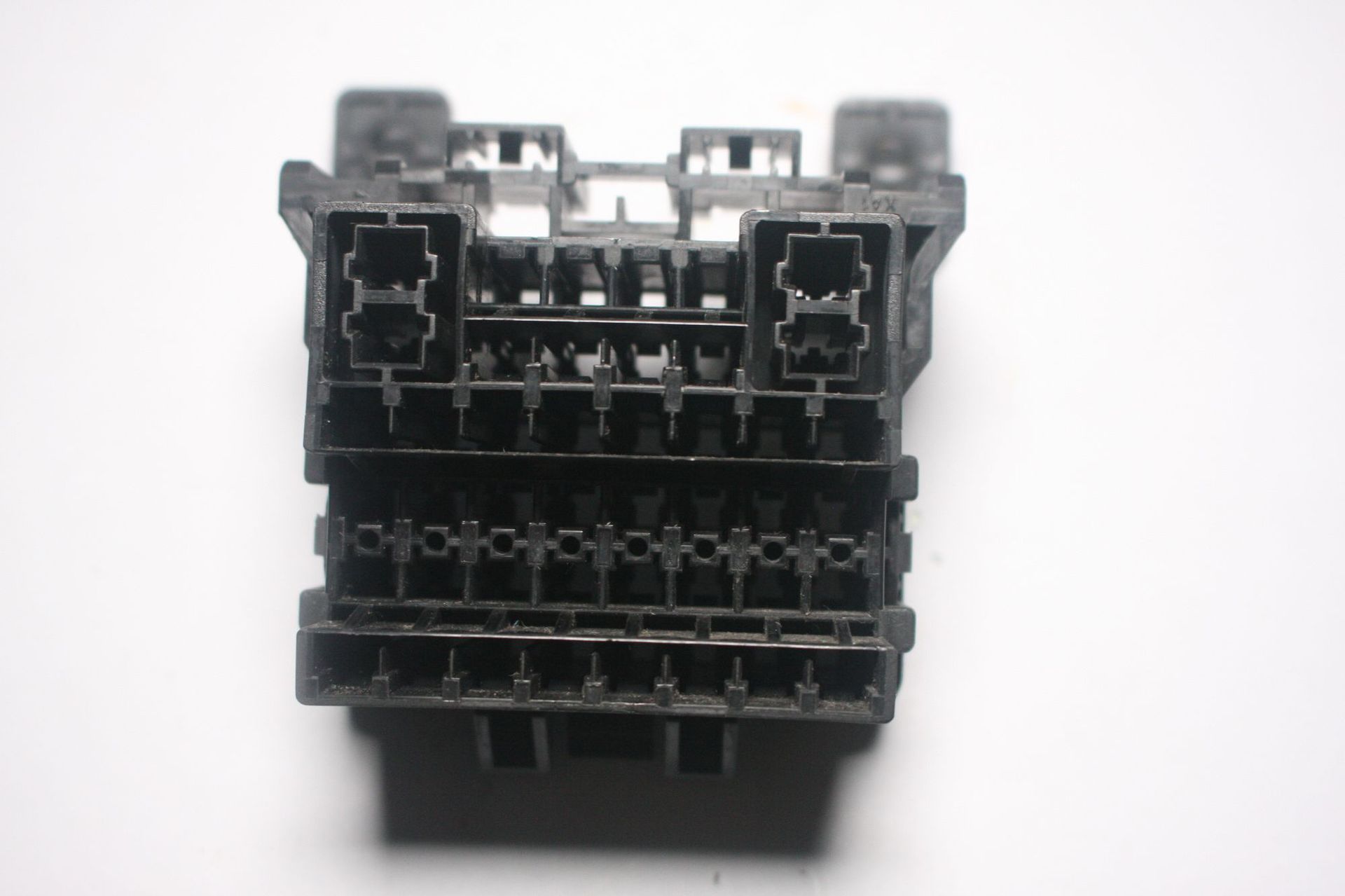 C100-66-730 适用于海马普力马 仪表台保险盒总成