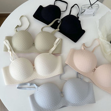 甜美性感半杯隐形无肩带内衣小胸聚拢显大舒适手掌杯防下垂文胸罩