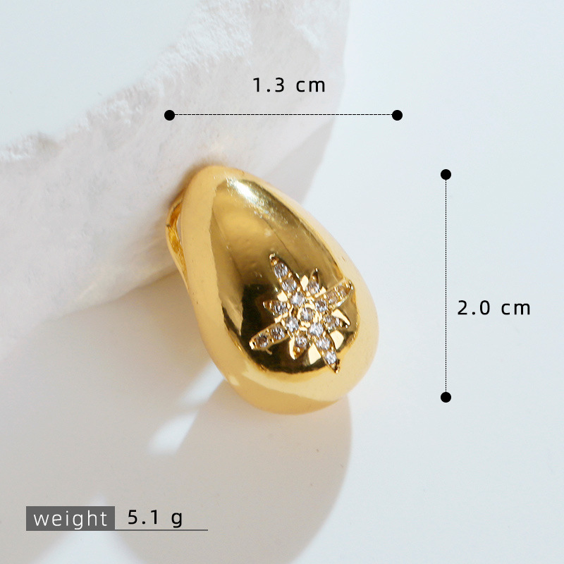 Europa y los Estados Unidos espiral gota de cobre micro incrustación 18K oro chapado retro simple moda transfronteriza colgante de collar de venta caliente de mujer