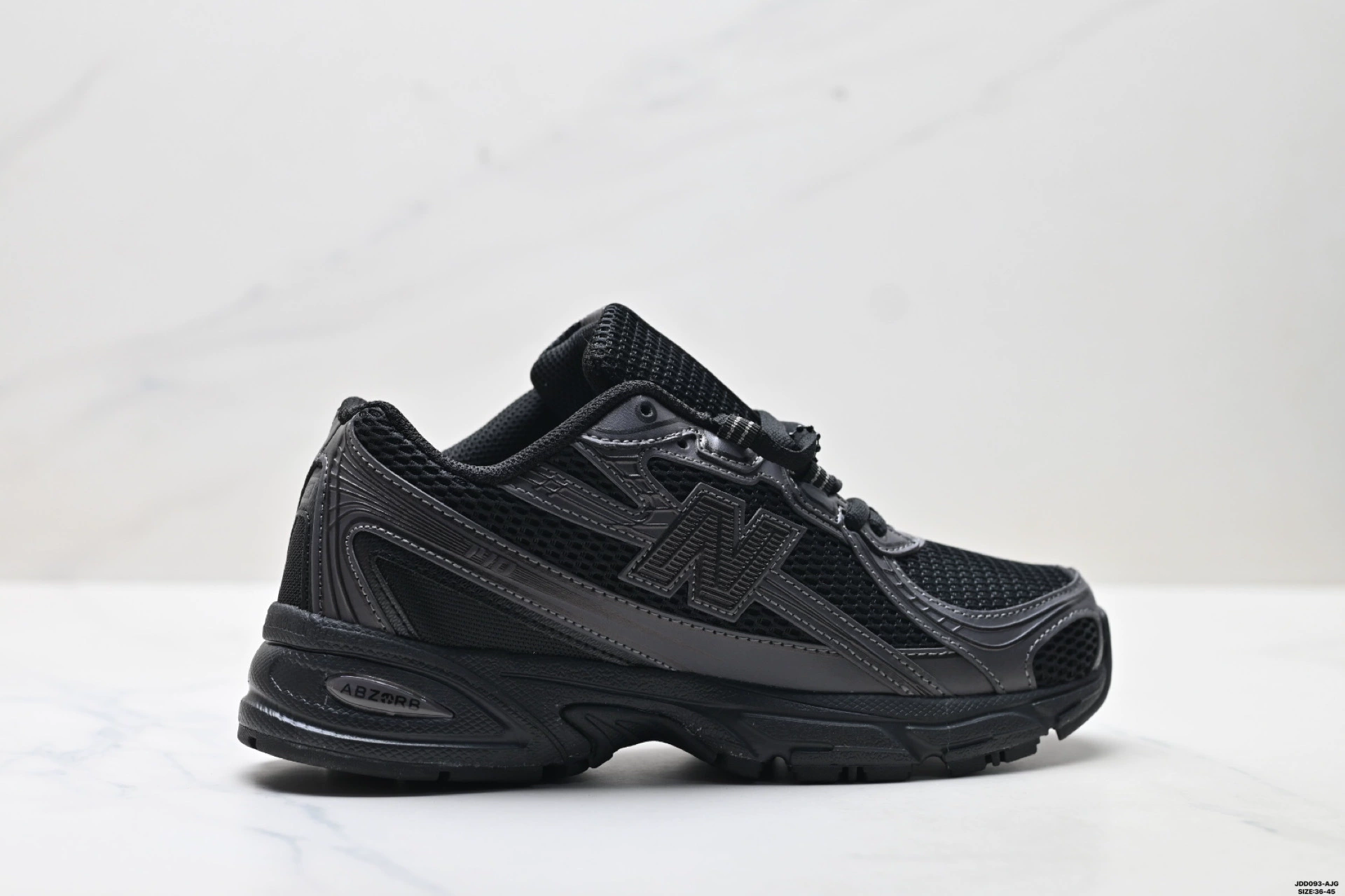 Кроссовки (New Balance) унисекс, сетчатый верх и амортизирующая стелька, EU 36–45
