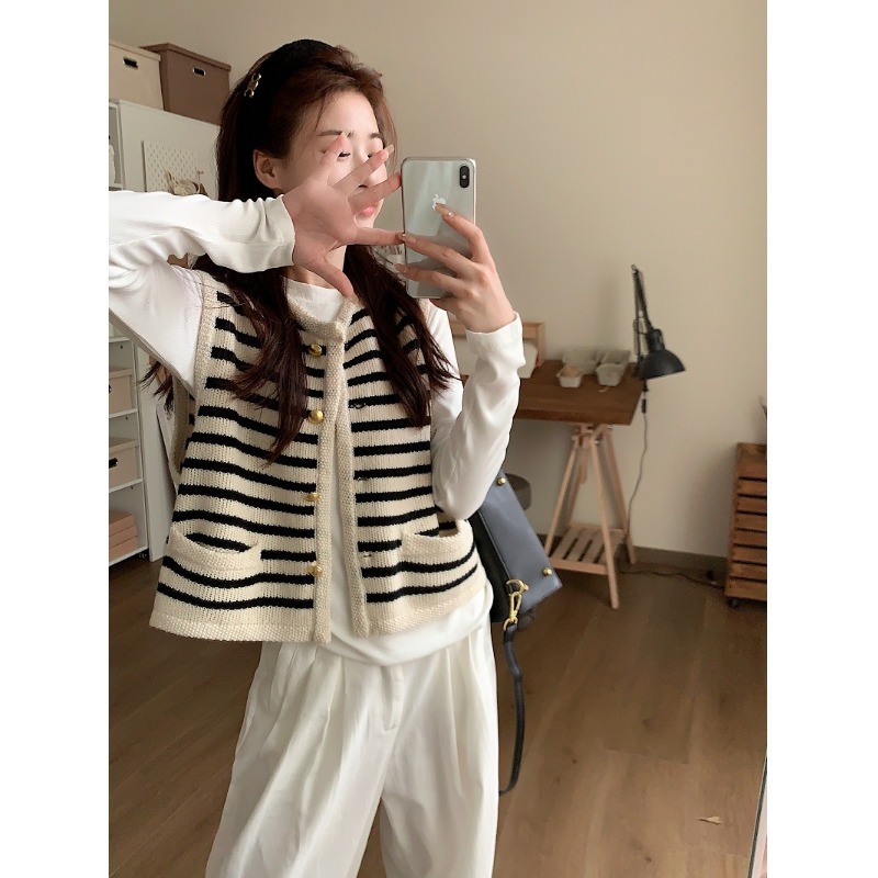 小香风黑白条纹无袖针织马甲女秋季2025新款慵懒宽松短款背心马夹|undefined