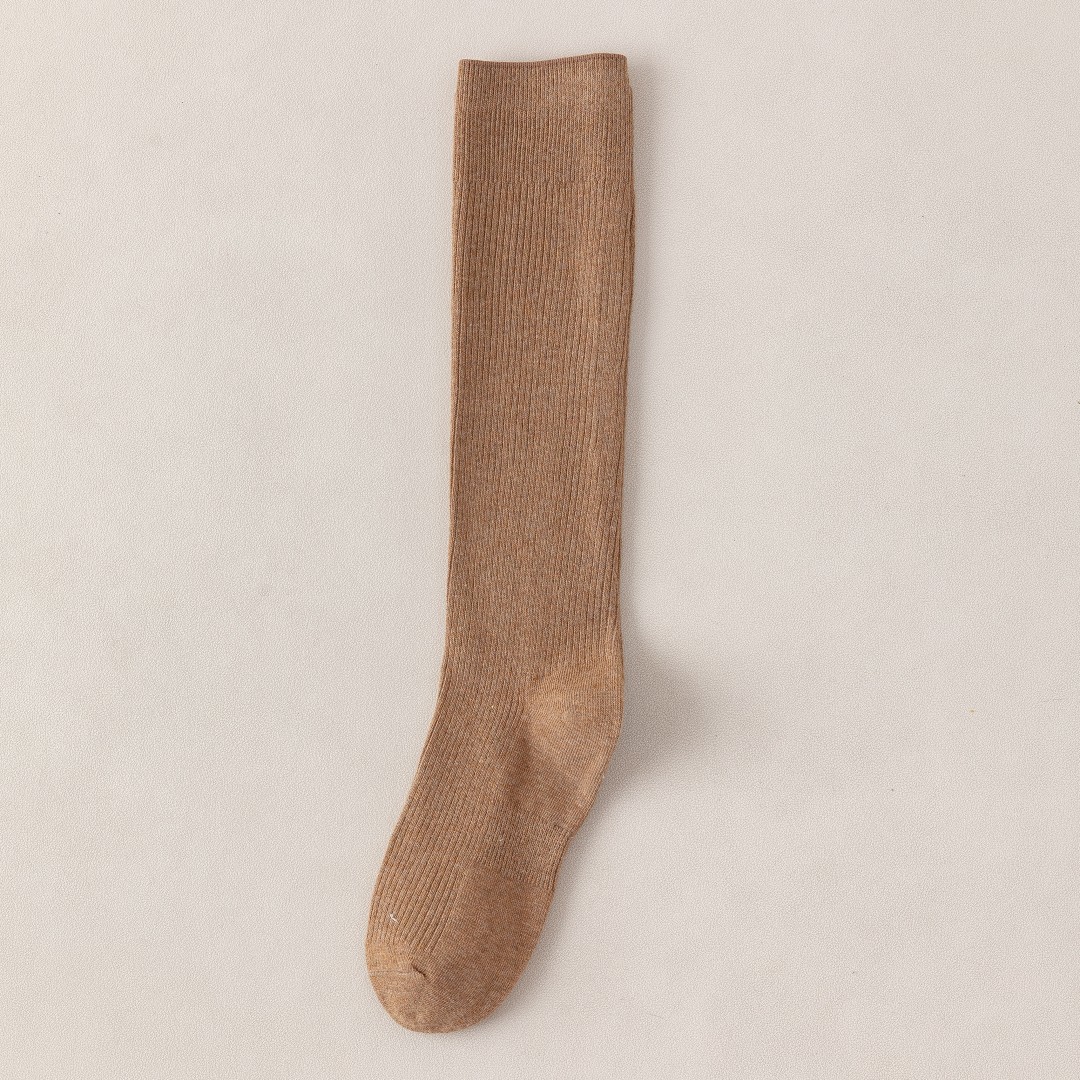 Otoño e invierno calcetines de becerro de doble aguja micro presión adelgazante calcetines de rayas verticales calcetines de algodón de mujer medias de pila en stock al por mayor