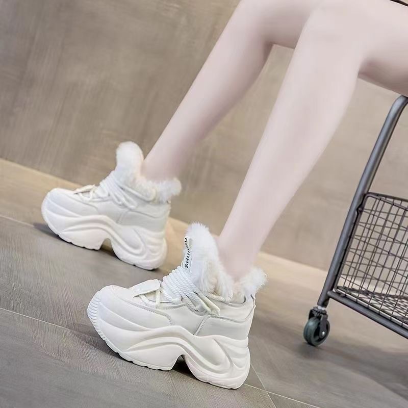 하얀색