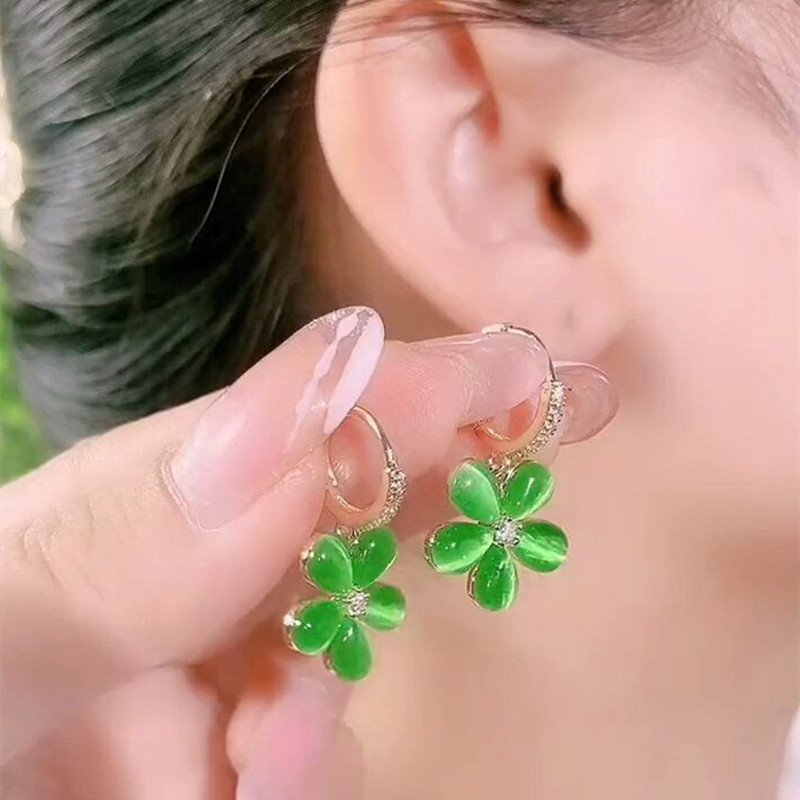 Pendientes de flor de ópalo de alta calidad de lujo ligero coreano 2022 nuevos aretes de hebilla de oreja de todo fósforo de temperamento de nicho de moda