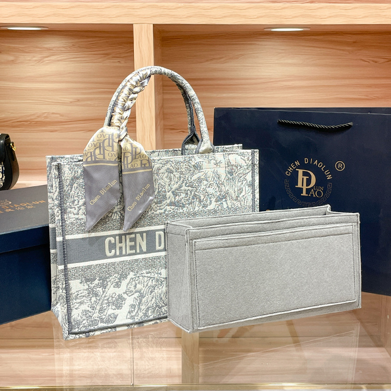 2025 nuevo estilo de alta moda lujoso ligero bolso completo bordado animal de transporte de gran capacidad bolsa de compras universal