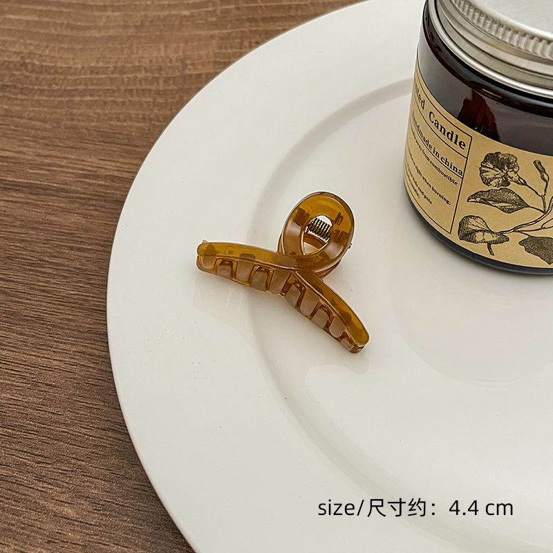 Milk Brown horquilla grande hacia atrás cabeza clip de pelo tocado de las mujeres principios de primavera de alto grado updo tiburón horquilla