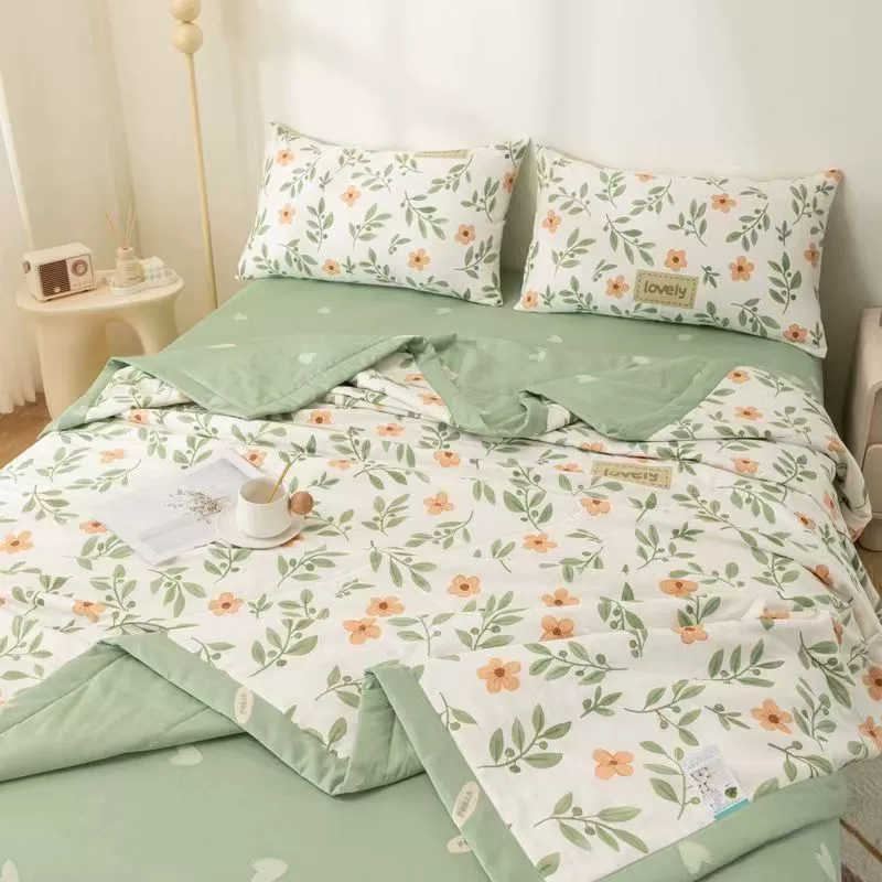 Одеяло Летнее охлаждающее одеяло Летнее двуспальное одеяло с кондиционером Односпальное двуспальное одеяло для общежития Весенне-осеннее студенческое тонкое одеяло, которое можно стирать в машине