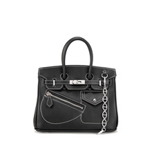 �߼���ܛƤ�׺ΰ��ڴ������K���2025�¿����e�ٴ�μ�б���Ů