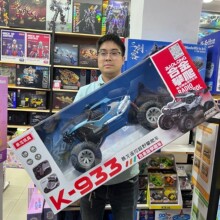 双烽628A合金六驱遥控越野高速攀爬儿童遥控车玩具招生大礼盒批发