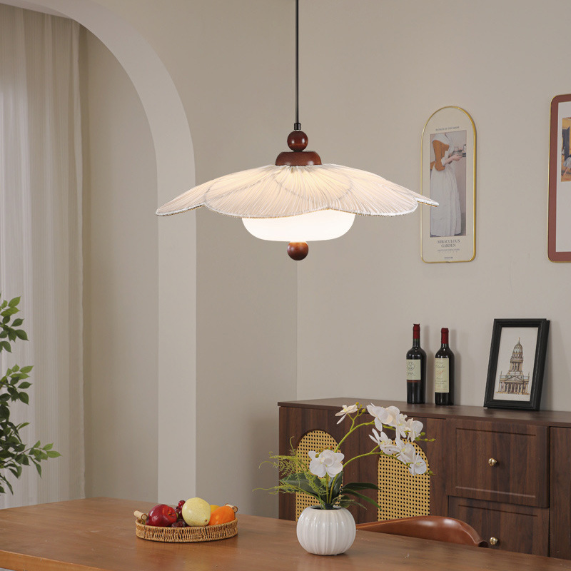 Lámpara de dormitorio medieval francesa retro americana Nanyang estilo de estudio luz nueva china dormitorio principal Zhongshan lámpara 222L