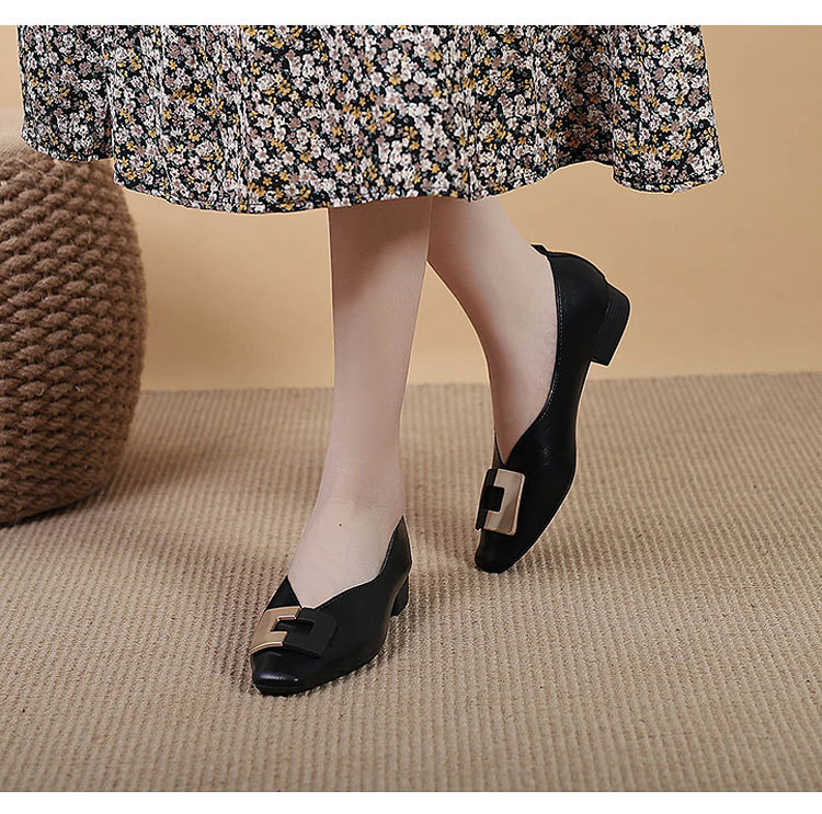Women's Vintage Style Solid Color Square Toe Flats display picture 2