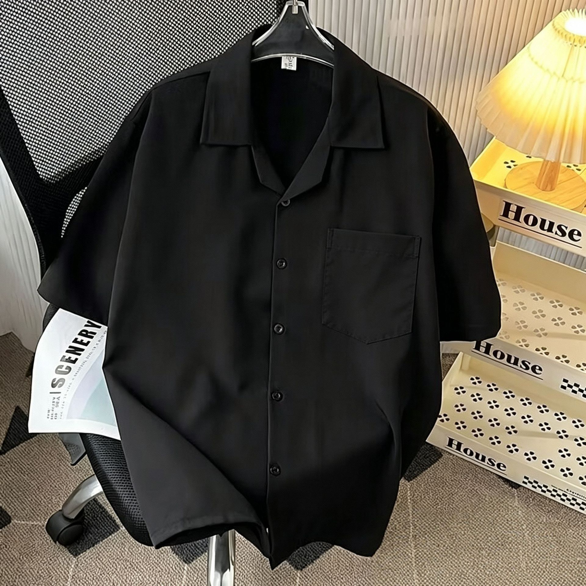 주머니가 있는 검정색
