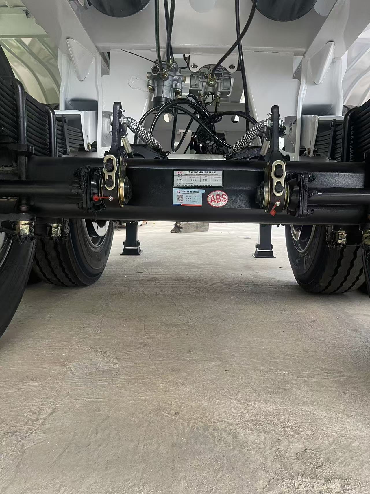 Source Factory Sells U-Shaped 2-Axis Rear-Turning Dump Semi-Trailer for Transporting Sand, Gravel and Coal Trailer, Heavy-Duty and Lightweight