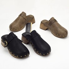 外贸原单大码擦色复古做旧英伦PU软底舒适铆钉皮带扣包头拖鞋女