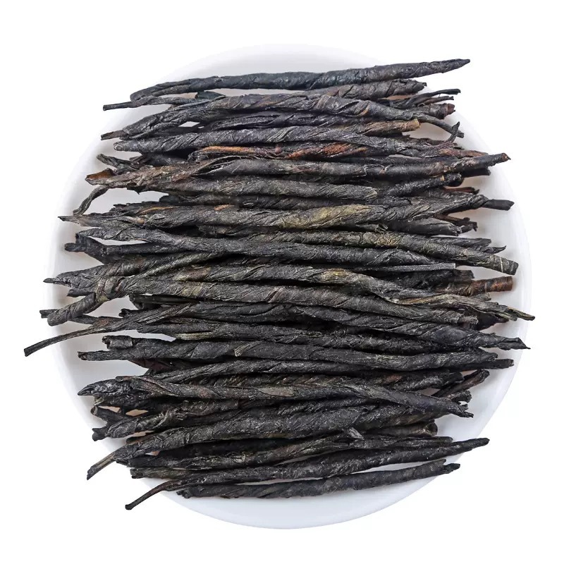 Ku Ding Tea 500g Small Leaf Ilex Kudingcha Loose Herbal Tea for Daily Brewing in use