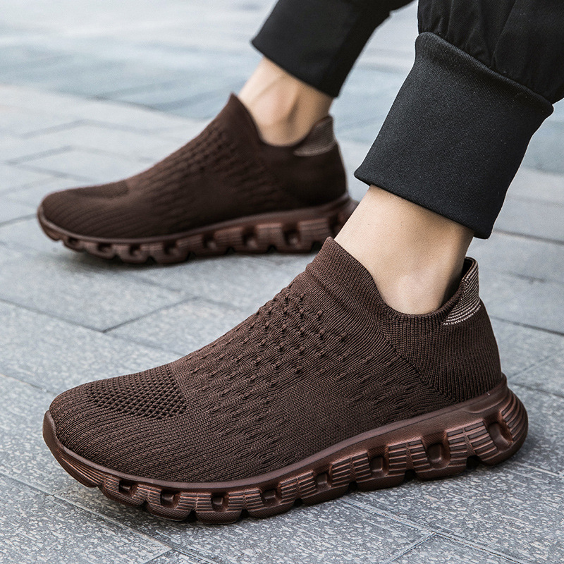 Primavera nuevos zapatos de calcetines de tejido volador para hombres y mujeres, zapatos deportivos de mujer elásticos ligeros y suaves, zapatos de pareja grandes para hombres