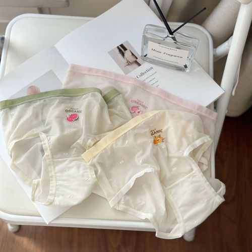 8673 Summer Colorful Cute Fruit Lips Jacquard Ice Silk Girls Mid-waist Underwear Cotton Flap Skin-Friendly Briefs