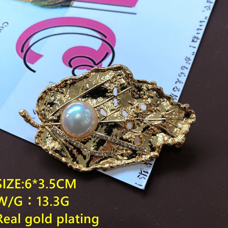 Electroplated Real Gold Turquoise Black Stone Cute Animal Drip Glazed Enamel Straw Hat Brooch Plant Leaves Pearl Pin display picture 27