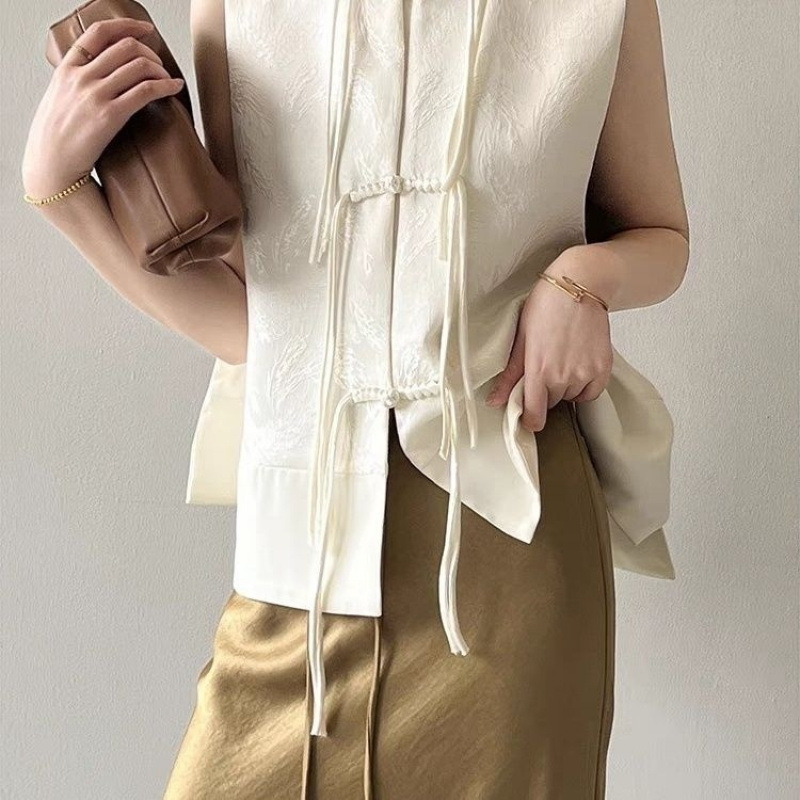 [2085 People Praise] Chinese Style Disc Buckle Spring, Summer and Autumn 2024 Jacquard New Women's Vest Short Waistcoat