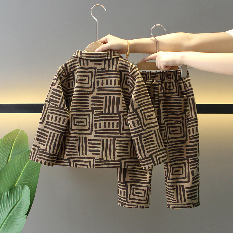 6140 Traje de otoño para niños 2025 Nuevo estilo Traje de primavera y otoño para niños de estilo occidental Traje de dos piezas Traje de bebé