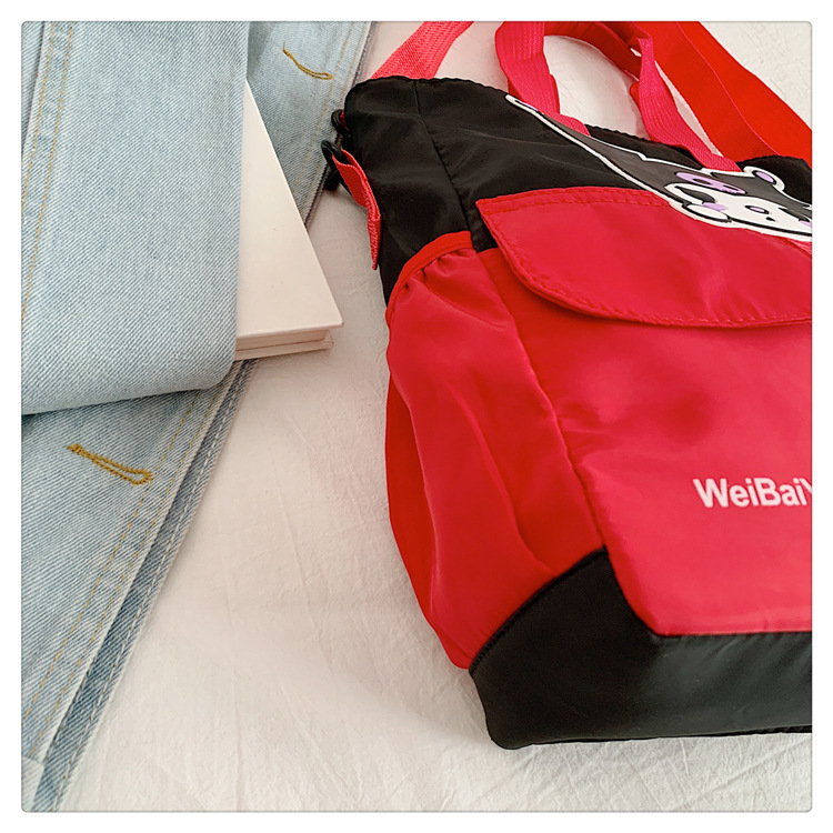 A new, versatile, large-capacity single-shoulder crossbody bag with a cute and girlish heart for student tutoring in the Korean version of Instagram undefined