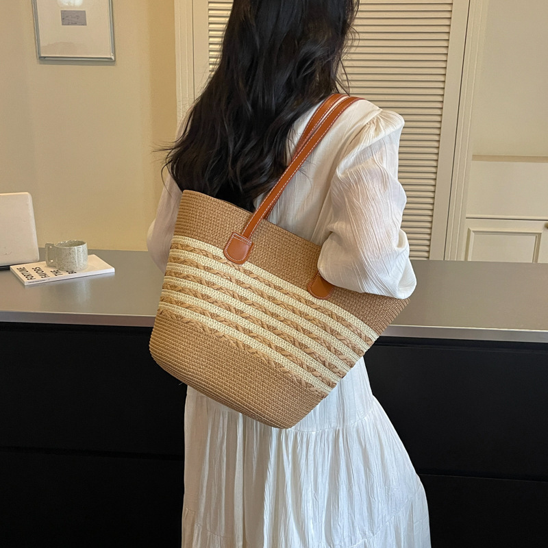 Straw Bag Women's Summer Handbag Seaside Tote Bag Large Capacity Woven Shoulder Bag Rattan Straw Bag Bucket Bag Trendy Straw Bag Women's Summer Handbag Seaside Tote Bag Large Capacity Woven Shoulder Bag Rattan Straw Bag Bucket Bag Trendy
