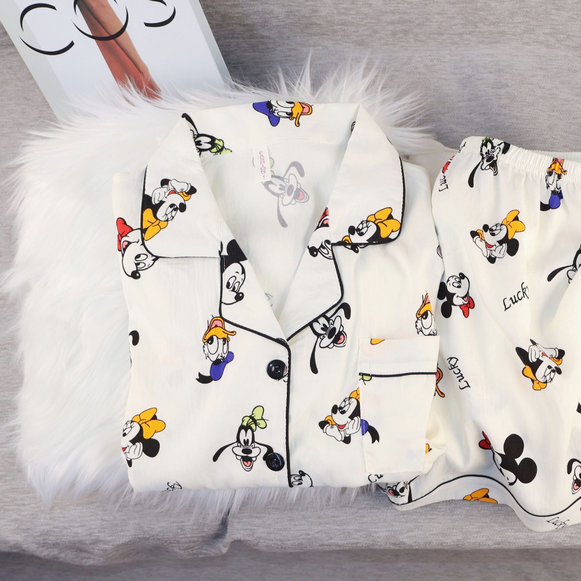 Al por mayor transfronterizo nueva explosión pijama de algodón nubes de verano de mujeres pantalones cortos de manga corta dulces lindos estudiantes set de ropa para el hogar